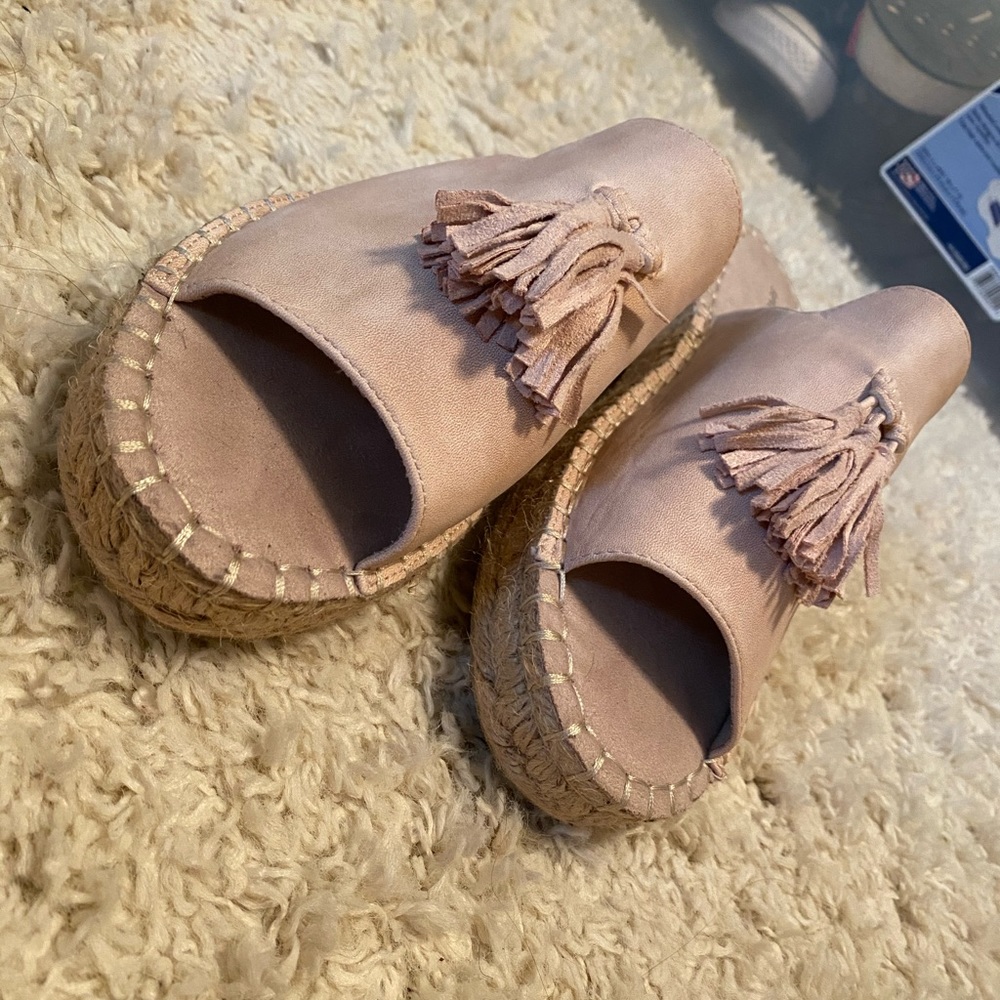 Seven Dials Dress Slides- tassels & open toed